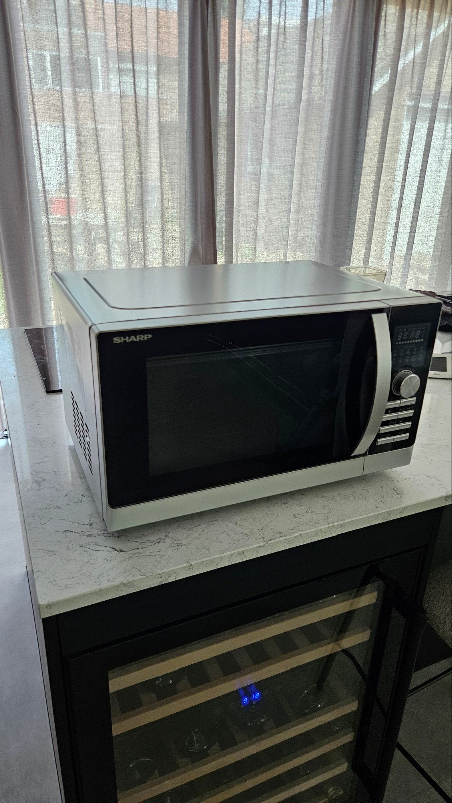 Sharp R843INW combimagnetron, Ophalen, Combimagnetron, Zo goed als nieuw, Draaiplateau