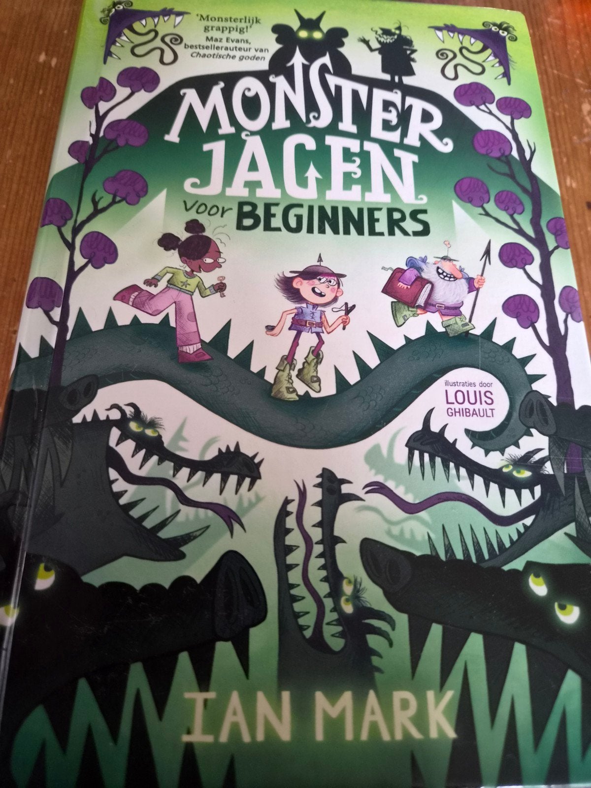 Monster Jagen voor Beginners - Ian Mark, Ophalen of Verzenden, Zo goed als nieuw, Fictie