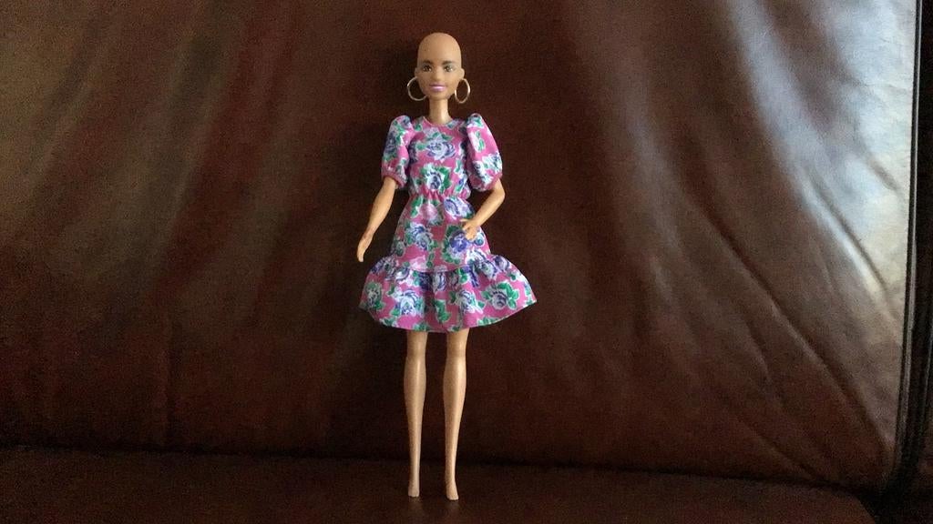 Barbie Fashionistas Pop met bloemenjurk, Ophalen of Verzenden, Zo goed als nieuw, Pop