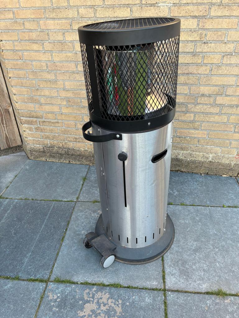 Terrasverwarmer met Piëzo ontsteking, Ophalen, Gebruikt, Gas, Vloer
