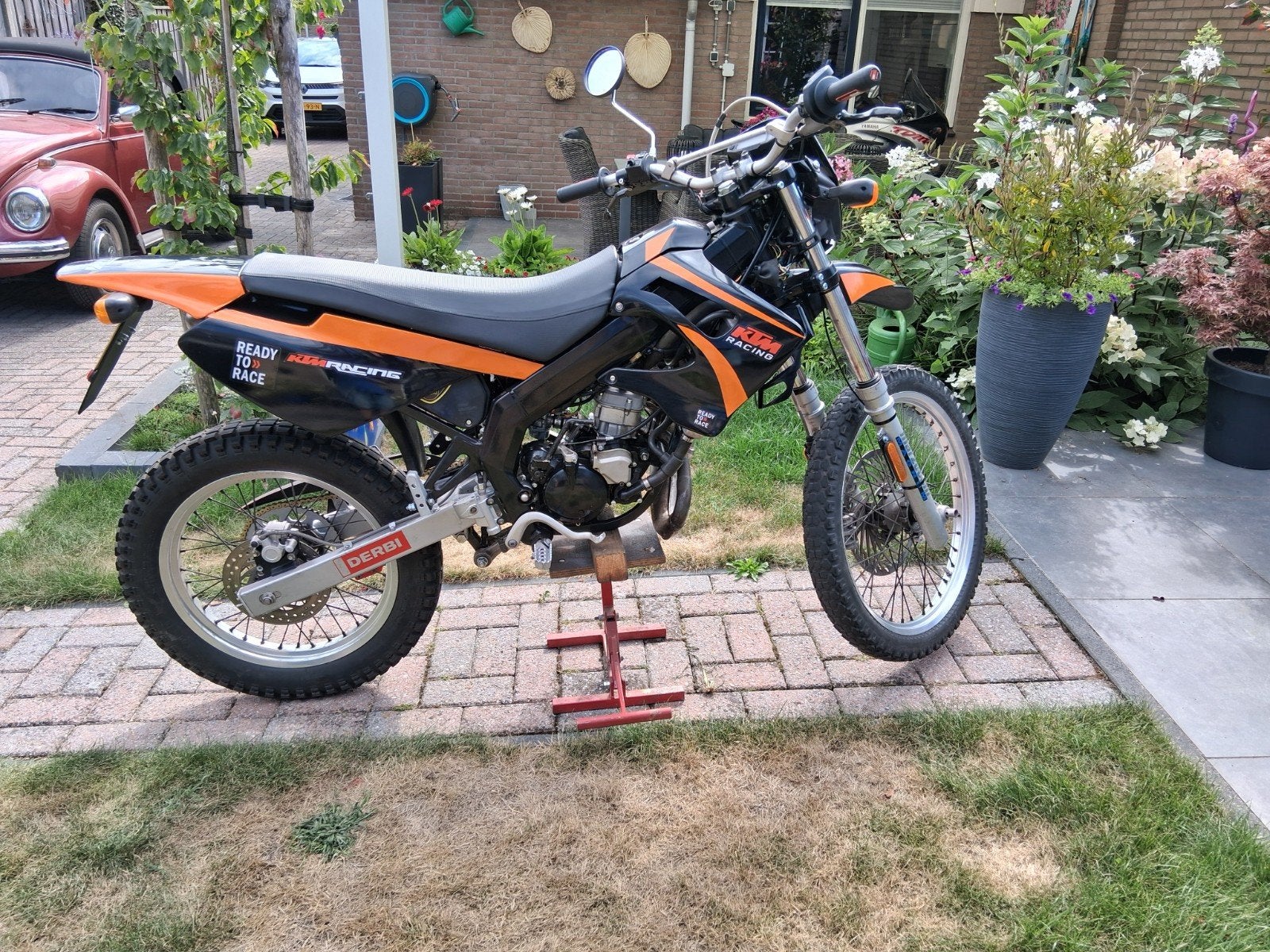 Derbi  brommer in KTM kleuren te koop., Ophalen, 6 versnellingen, Gebruikt, 50 cc