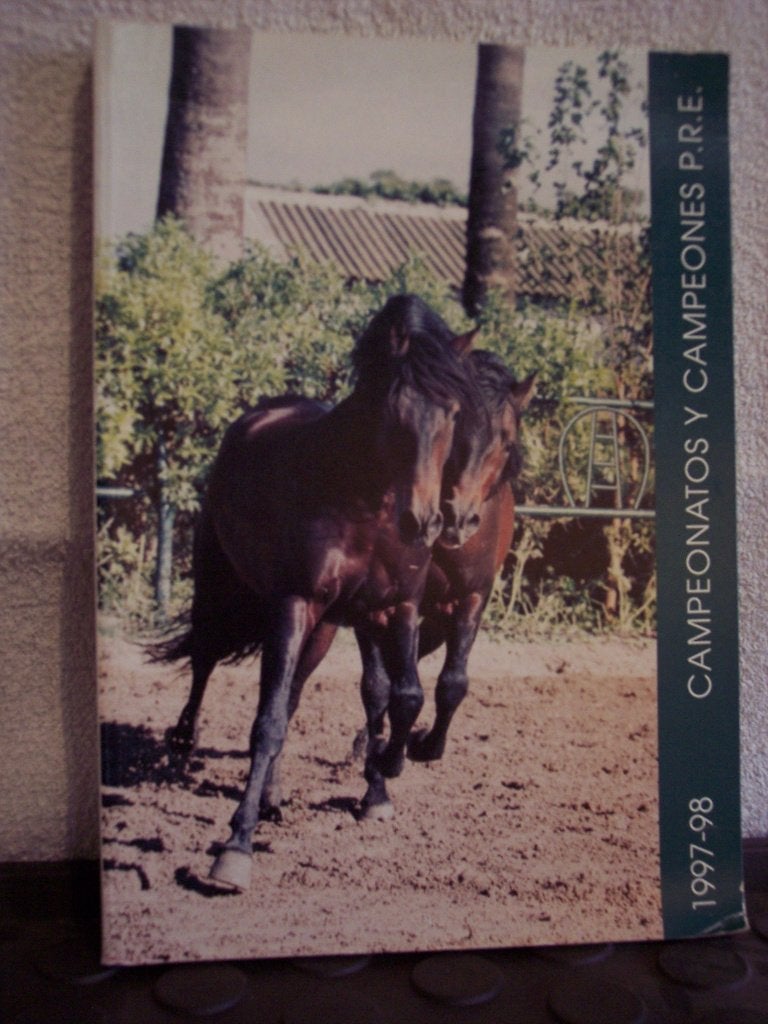 Andalusier Campeonatos Y Campeonatos P.R.E. 1997-1998, Ophalen of Verzenden, Honden