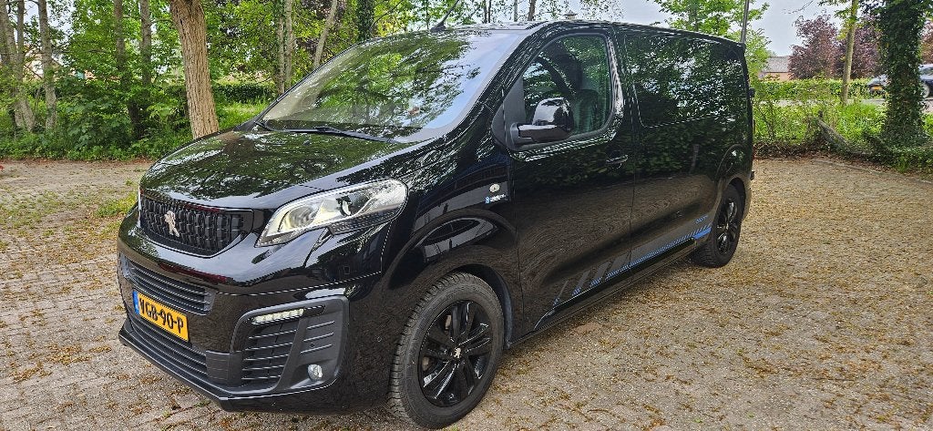 Peugeot Expert Sport 180pk L2H1 2020, Auto's, Bestelauto's, 4 cilinders, Zwart, 1656 kg, Diesel