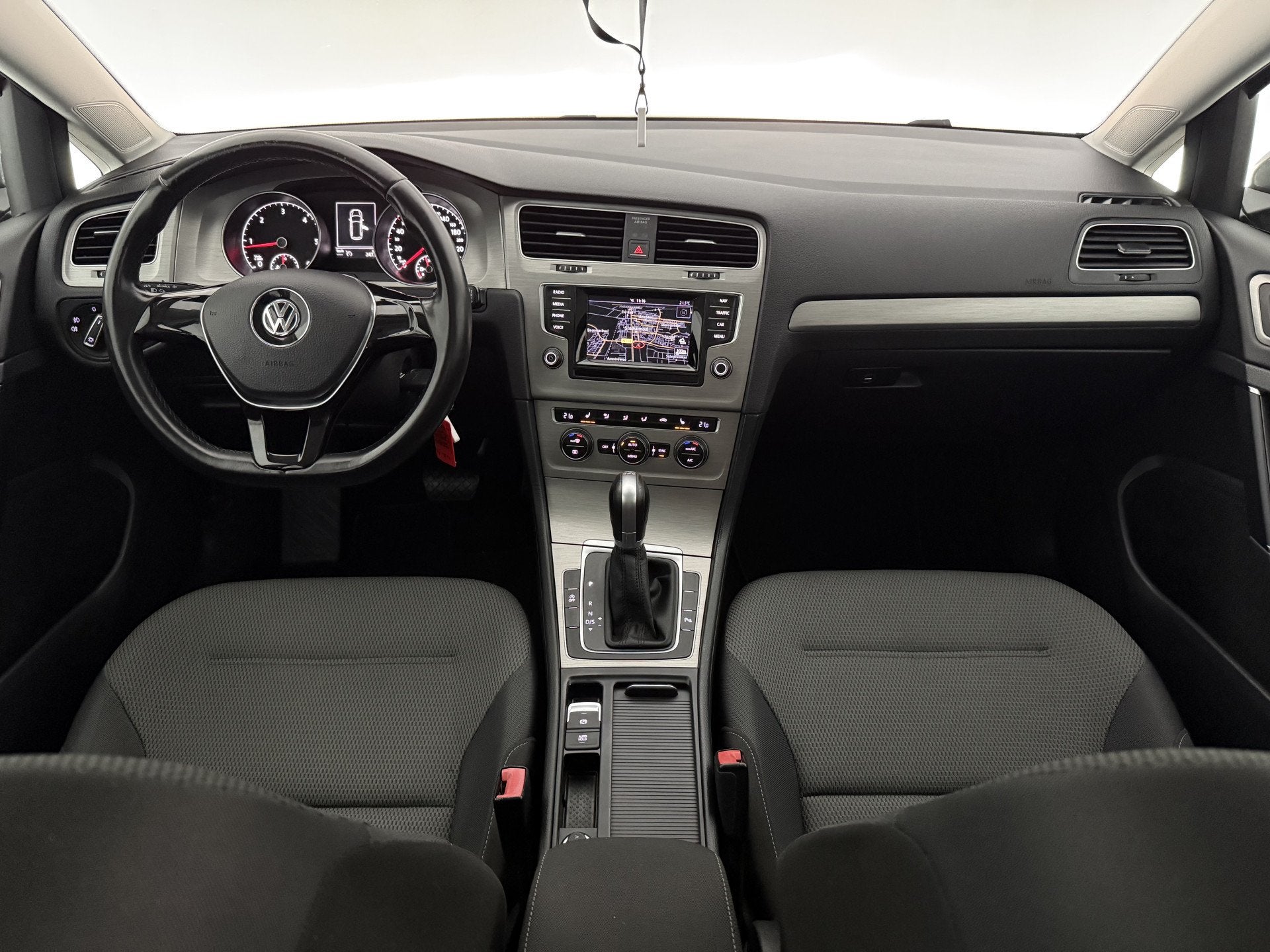 Volkswagen Golf 1.6 TDI Business Edition | DSG | Clima | Cru, Stof, Gebruikt, Euro 6, 4 cilinders