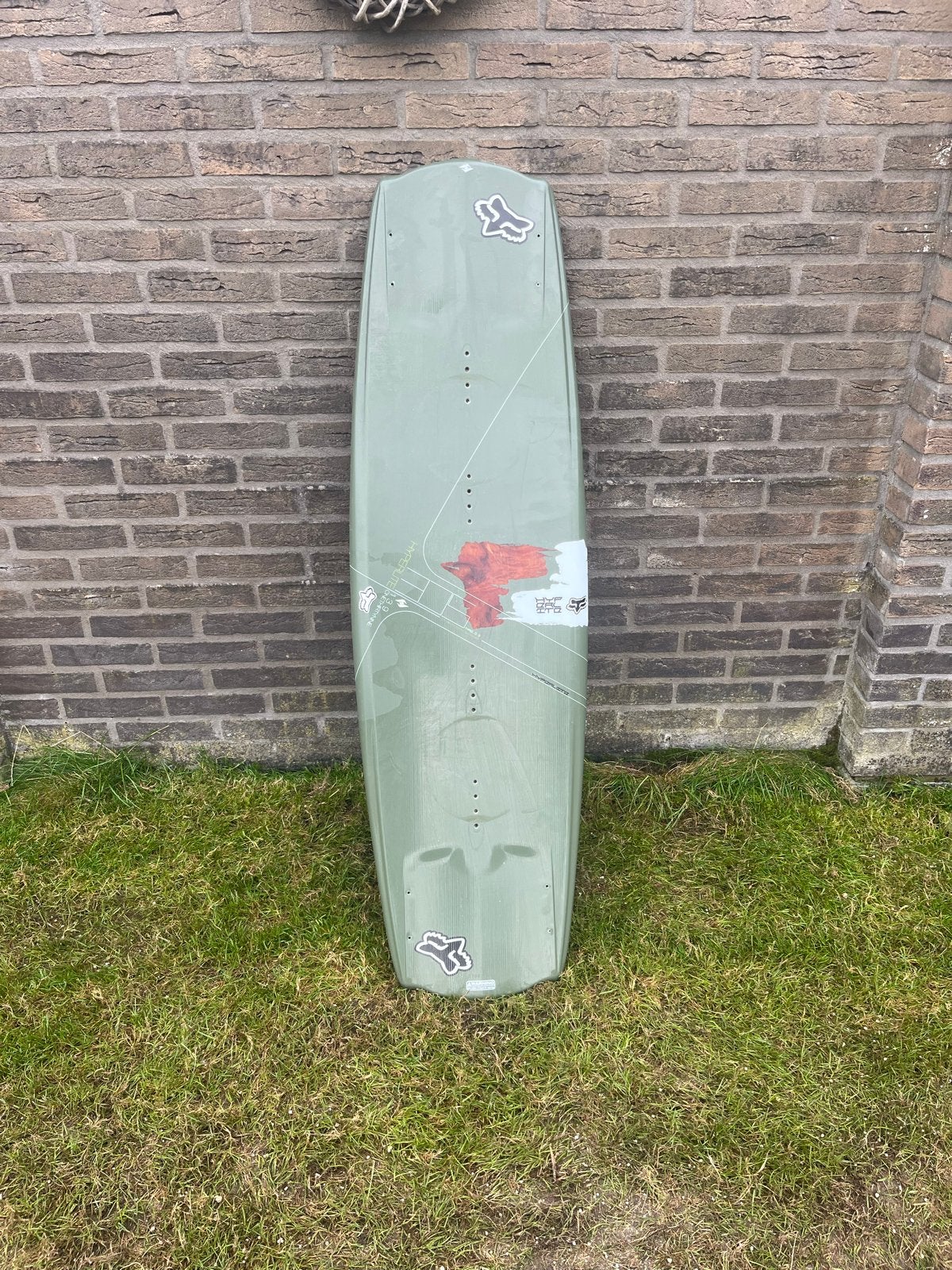 Wakeboard Hyperlite - 139cm, Watersport en Boten, Ophalen of Verzenden, Gebruikt, Board
