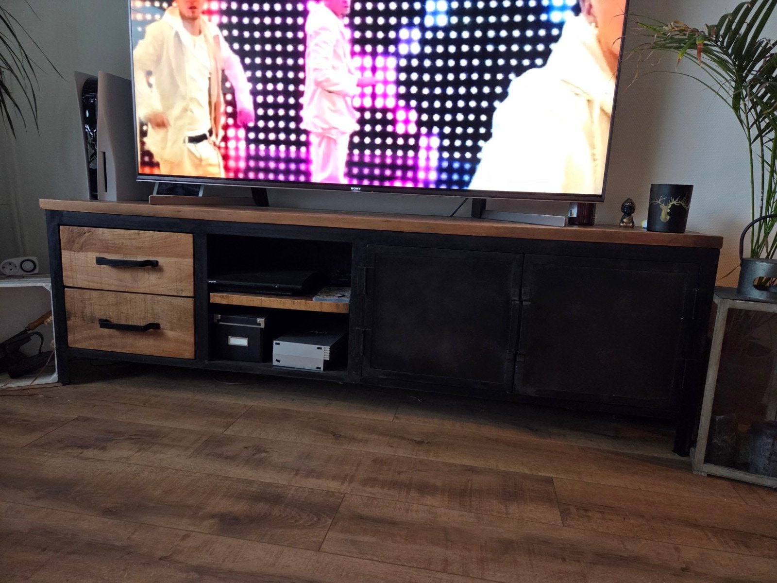Mooi mangohouten tv-dressoir (H58xB190xD37), Huis en Inrichting, Ophalen, 150 tot 200 cm, Zo goed als nieuw, Minder dan 100 cm