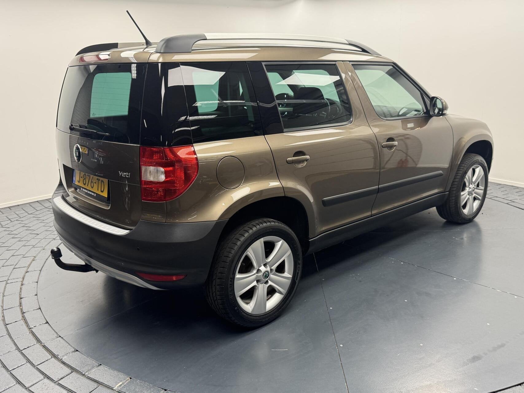 Skoda Yeti 1.2 TSI Comfort Automaat-Afn.Trekhaak-Cr.contr-Cl, Auto's, Skoda, Euro 5, Stof, Gebruikt, 4 cilinders