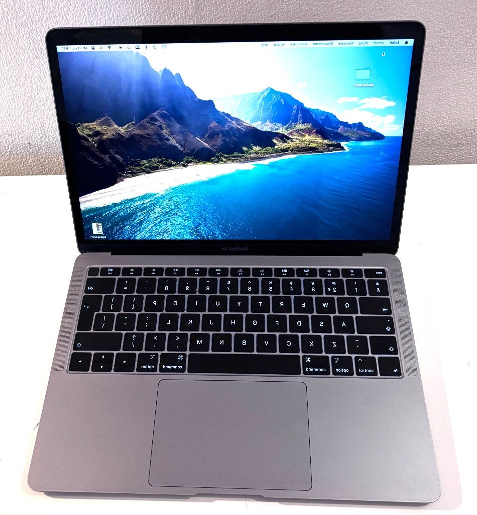 MacBook Air 13” 2019 | 16GB RAM | 500GB SSD | i5 |, Gebruikt, Qwerty, 13 inch, Minder dan 2 Ghz