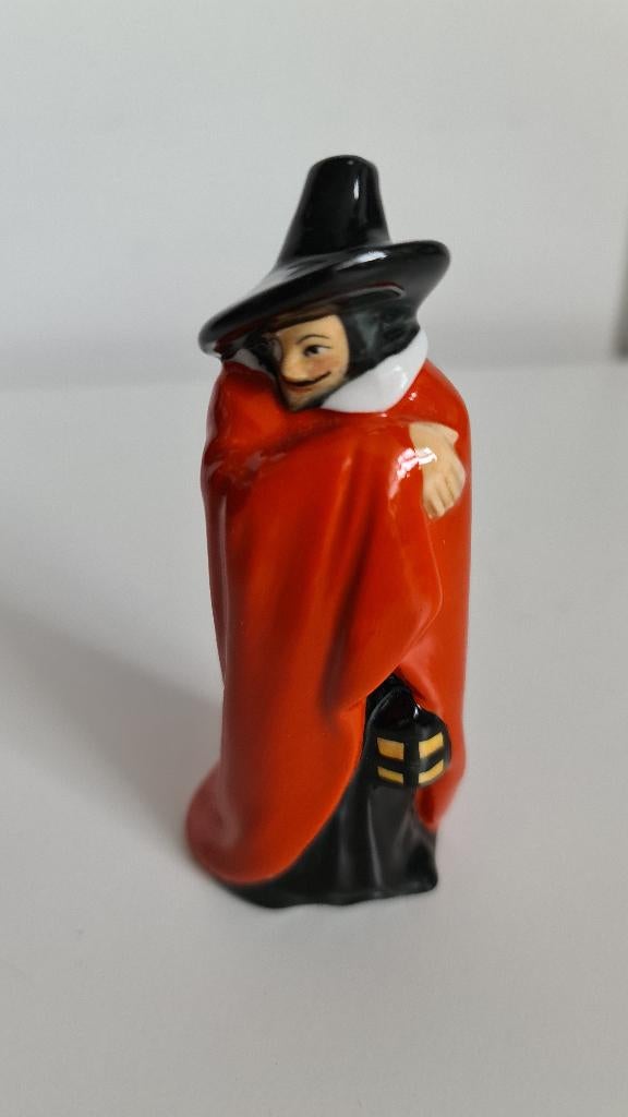 Royal Doulton Beeldje "Guy Fawkes" HN3271, Verzamelen, Ophalen of Verzenden, Zo goed als nieuw, Mens