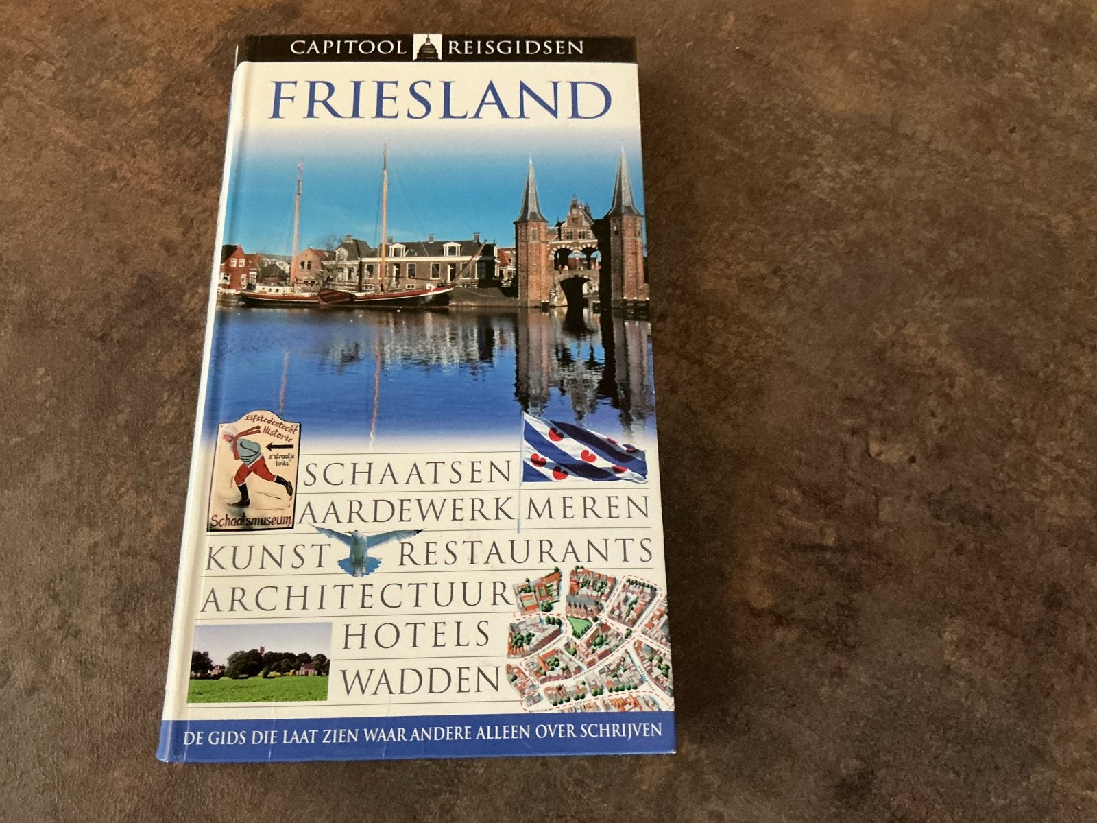 Capitool Reisgids Friesland - Ontdek het prachtige Friesland, Ophalen of Verzenden, Zo goed als nieuw, Reisgids of -boek, Capitool