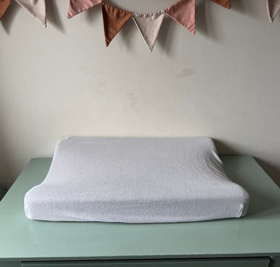 2x Grijze badstof hoes aankleedkussen, Kinderen en Baby's, Badjes en Verzorging, Ophalen, Gebruikt, Aankleedkussen