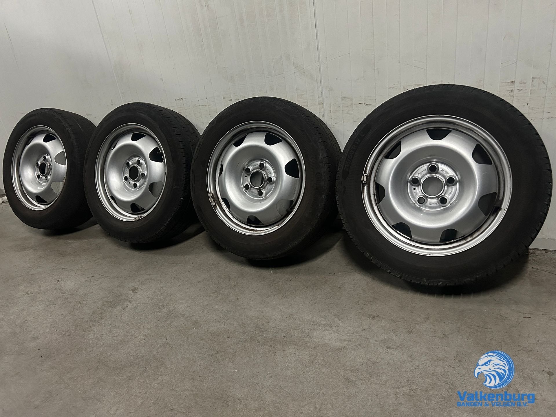 7mm! Originele VW Transporter T5 GP T6 T6.1 17 inch stalen v, -, -, Banden en Velgen, 17 inch