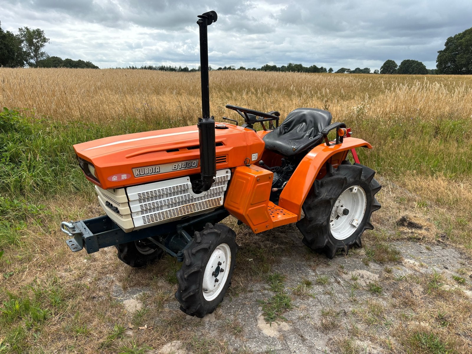 Kubota B1400 minitrekker + toebehoren, Gebruikt, Tot 2500, Tot 80 Pk, Ophalen