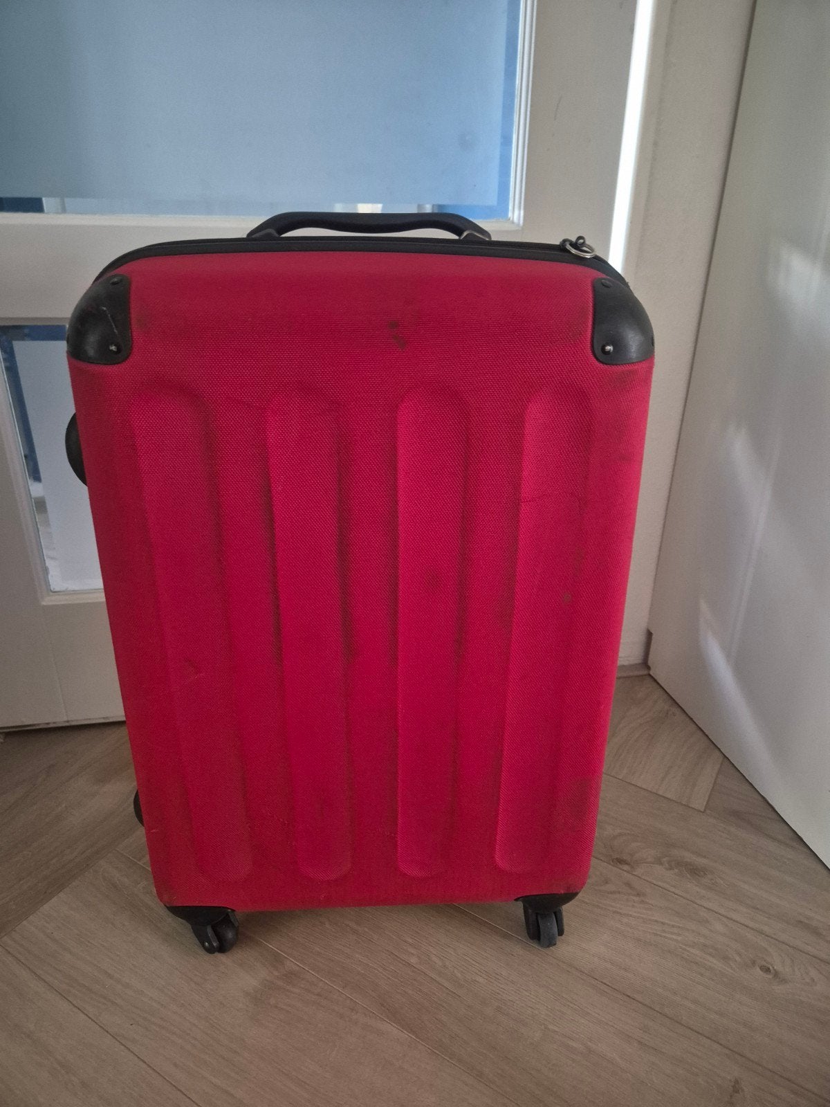 3.5 kilo koffer 65 x 45 x 24 cm, Wieltjes, Gebruikt, Hard kunststof, Ophalen