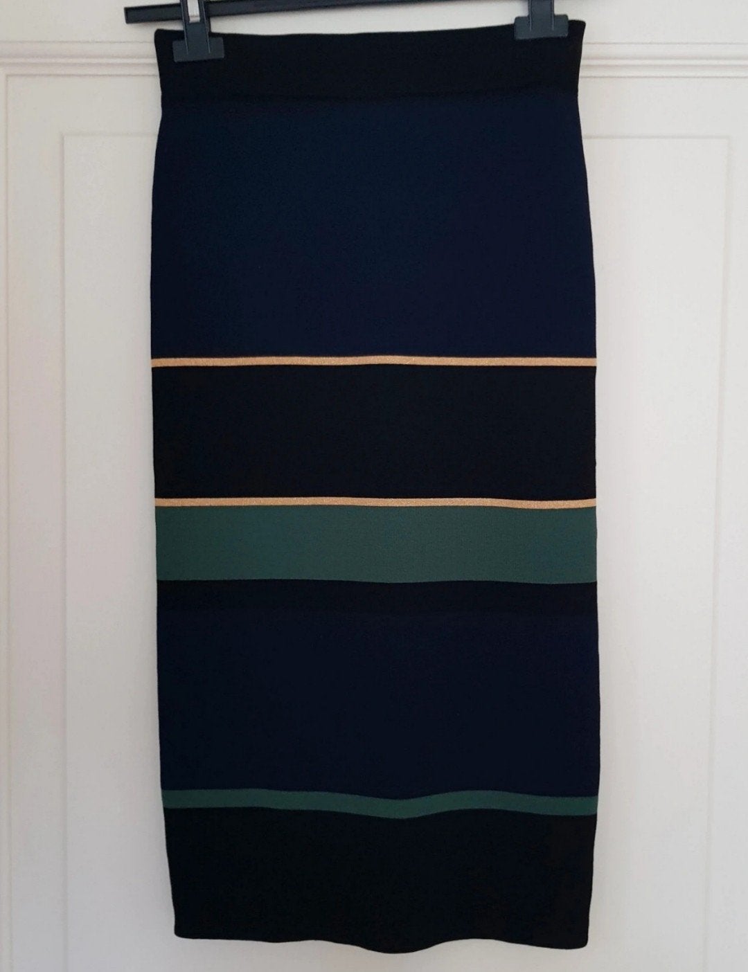 nieuwe bodycon rok Nikkie stretch 34 XS zwart groen, Kleding | Dames, Nieuw, Ophalen of Verzenden, Nikkie, Maat 34 (XS) of kleiner