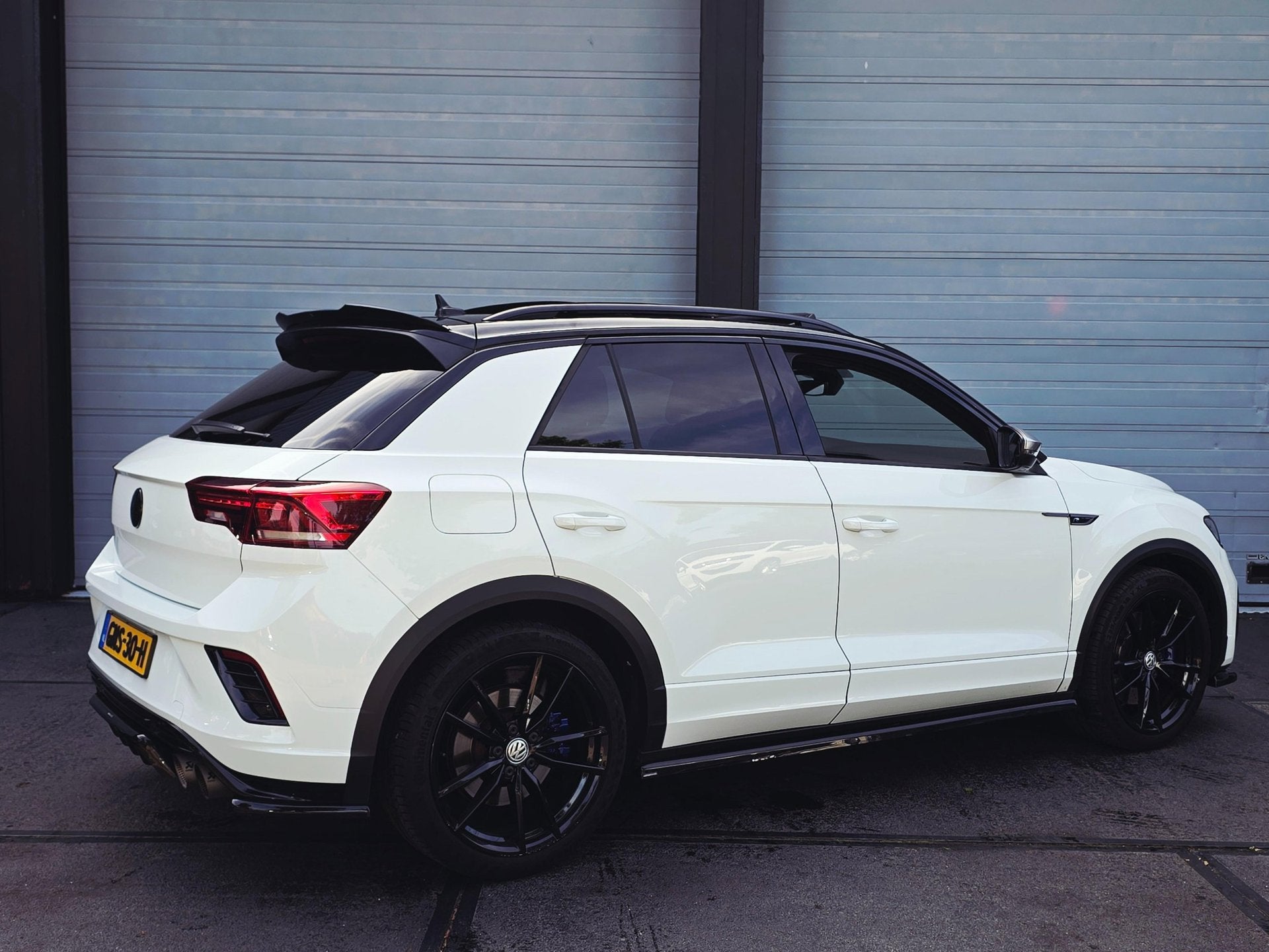 Volkswagen T-ROC 2.0 R 430pk stage 2, akrapovic, maxton, 19, Auto's, 430 pk, Gebruikt, Euro 6, 4 cilinders