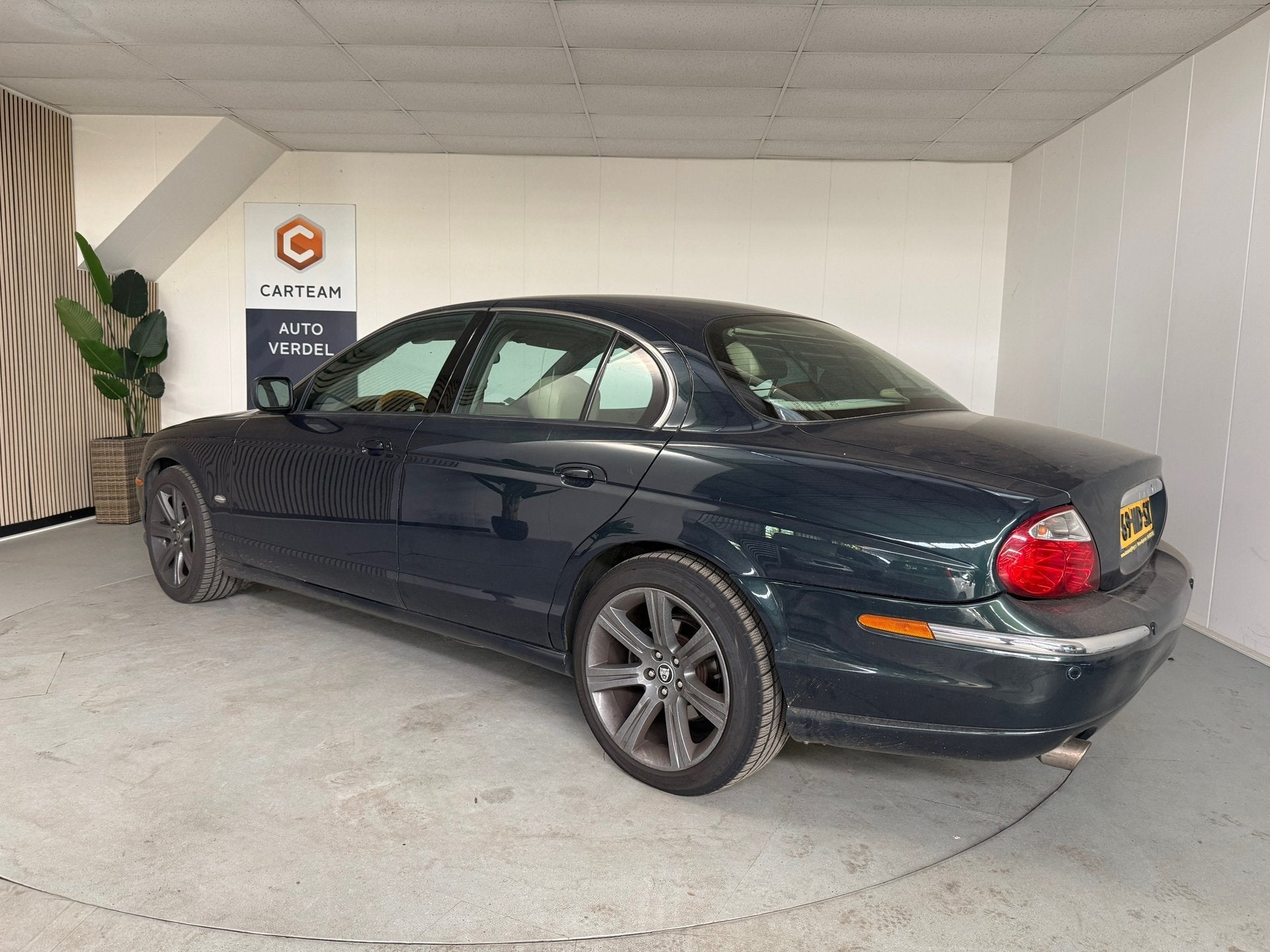 Jaguar S-type 4.0 V8 Leder, LMV, Airco INRUILAUTO, Auto's, Automaat, Achterwielaandrijving, Gebruikt, 8 cilinders