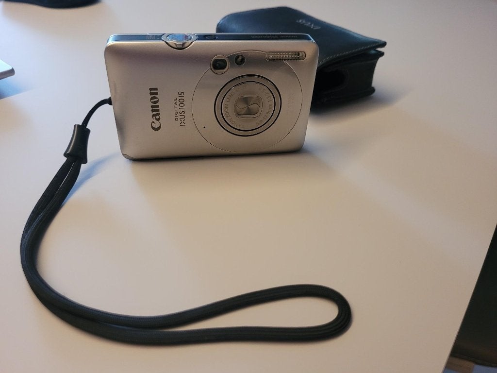 Canon IXUS 100 IS Digitale Camera met extra's, Audio, Tv en Foto, Fotocamera's Digitaal, Ingebouwde flitser, Canon, Ophalen of Verzenden