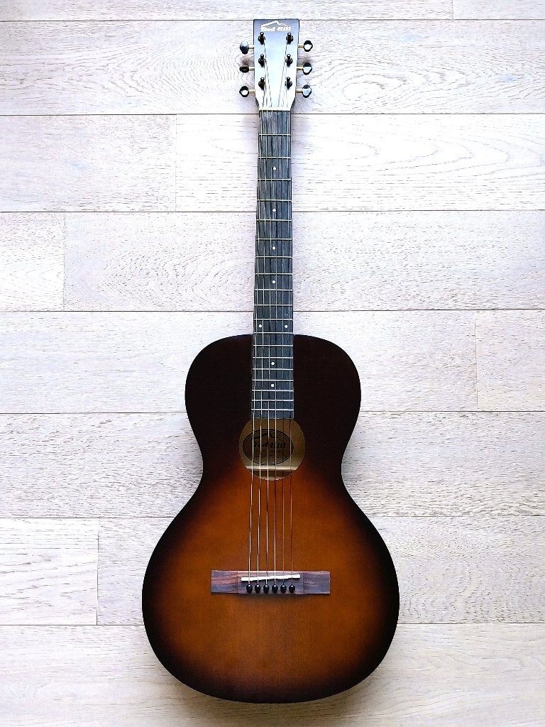 Red Hill Vintage Sunburst Parlor Guitar in perfecte staat!, Ophalen of Verzenden, Zo goed als nieuw, Western- of Steelstringgitaar