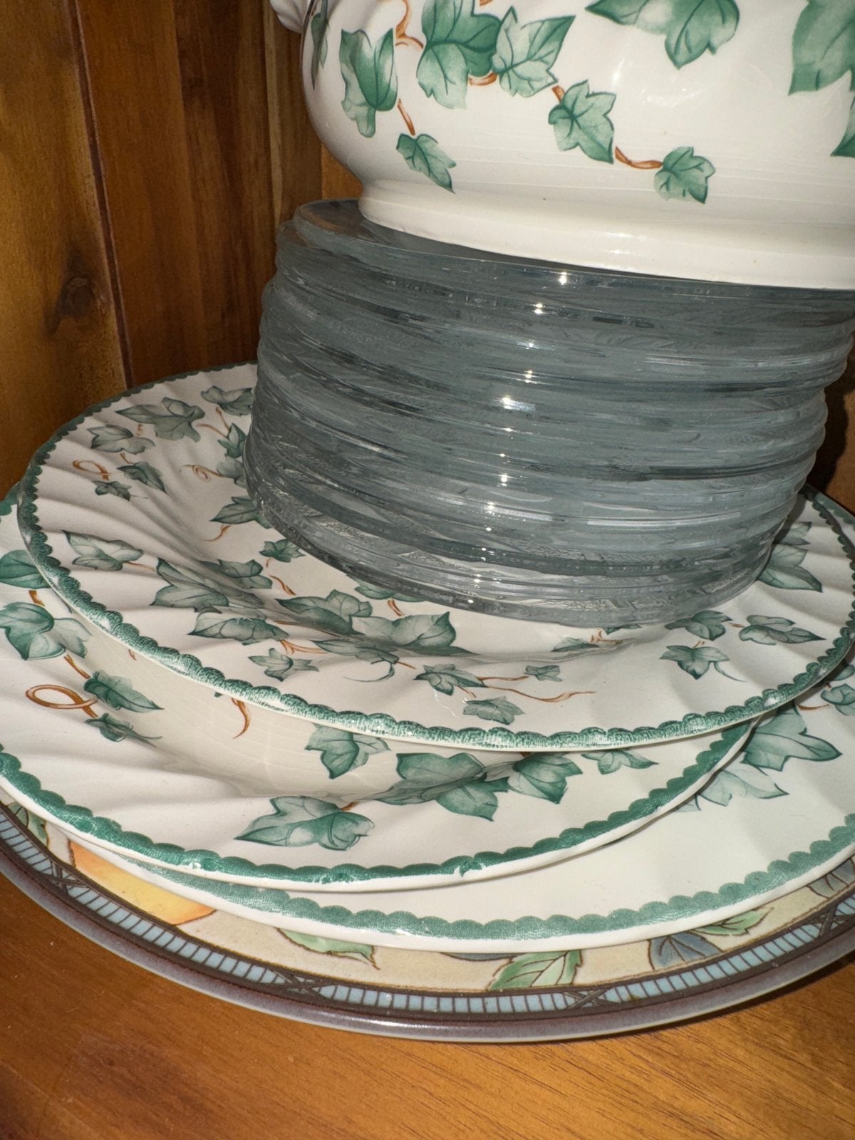 Prachtig Engels servies met klimopmotief, Ophalen, Gebruikt, Overige merken, Compleet servies