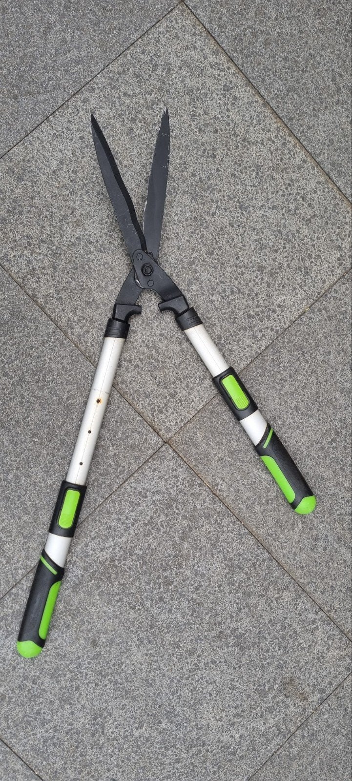 telescopische heggenschaar met uittrekbare handgrepen, Ophalen, Gebruikt, Handmatig