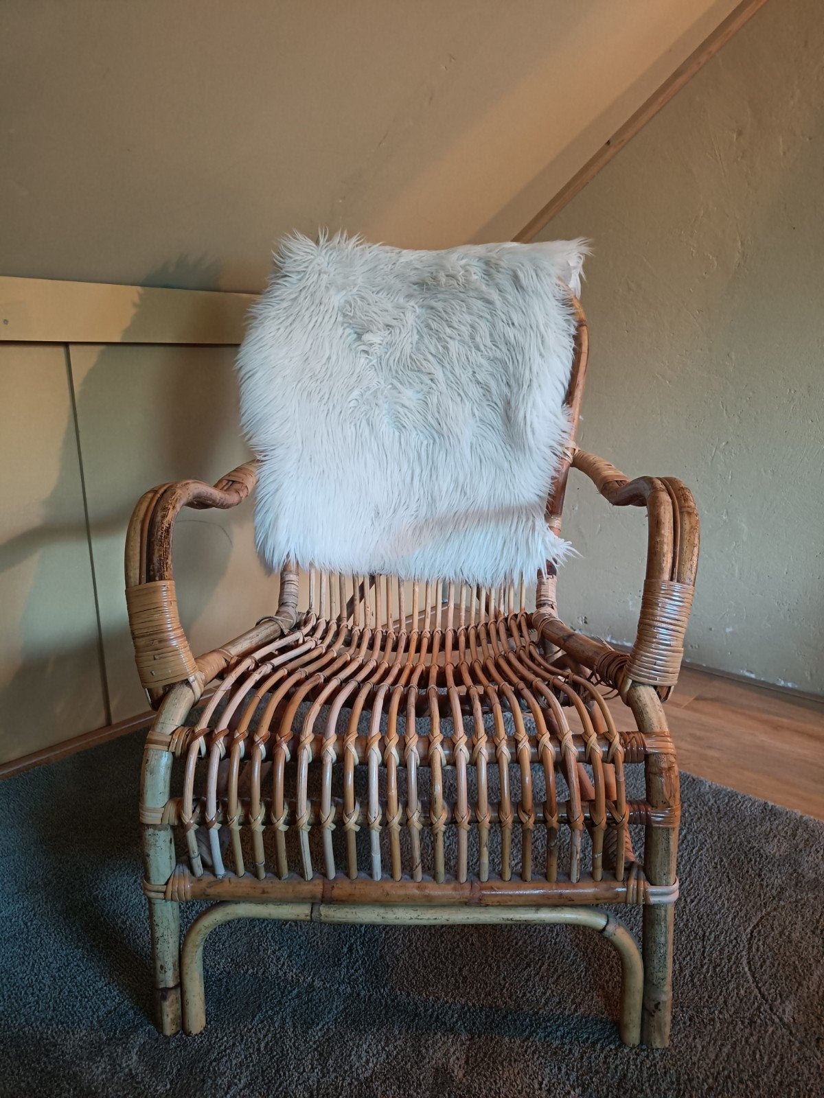 Vintage rotan fauteuil, Ophalen