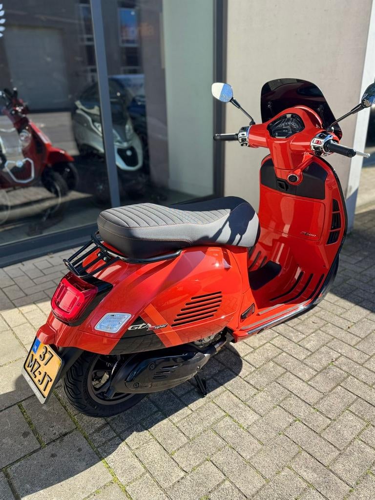 Windscherm vespa gts 300 gts300, Motoren, Ophalen, Gebruikt