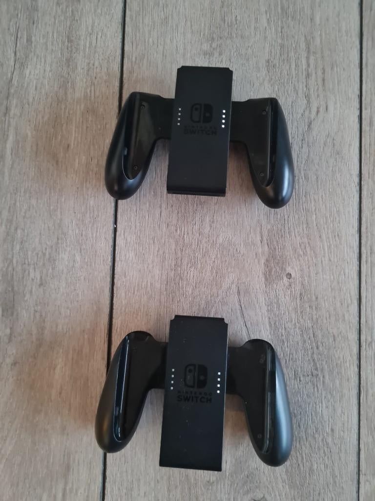 Nintendo Switch Joy-Con Grip (controller houder), Ophalen of Verzenden, Zo goed als nieuw, Switch, Overige controllers