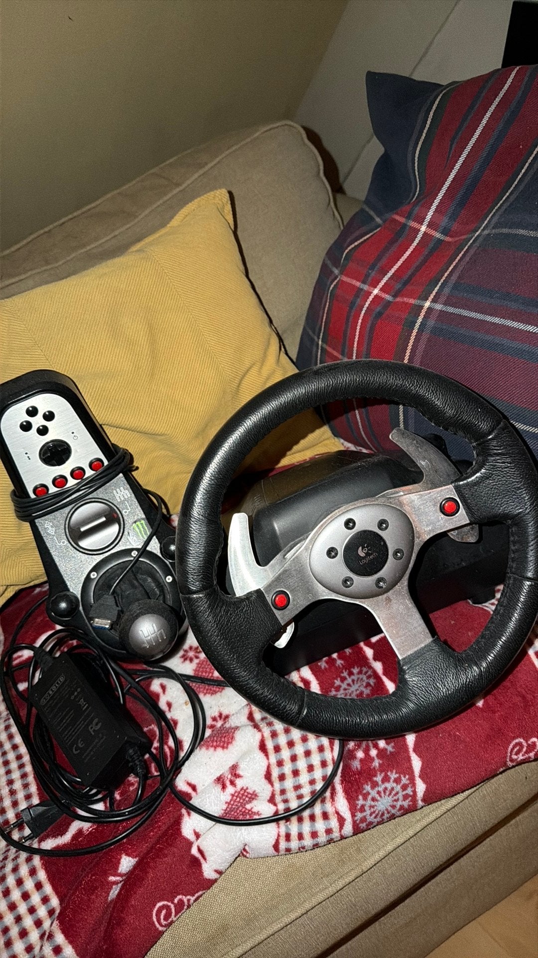 Logitech G27, prima staat met schakelpook, Ophalen of Verzenden, Zo goed als nieuw