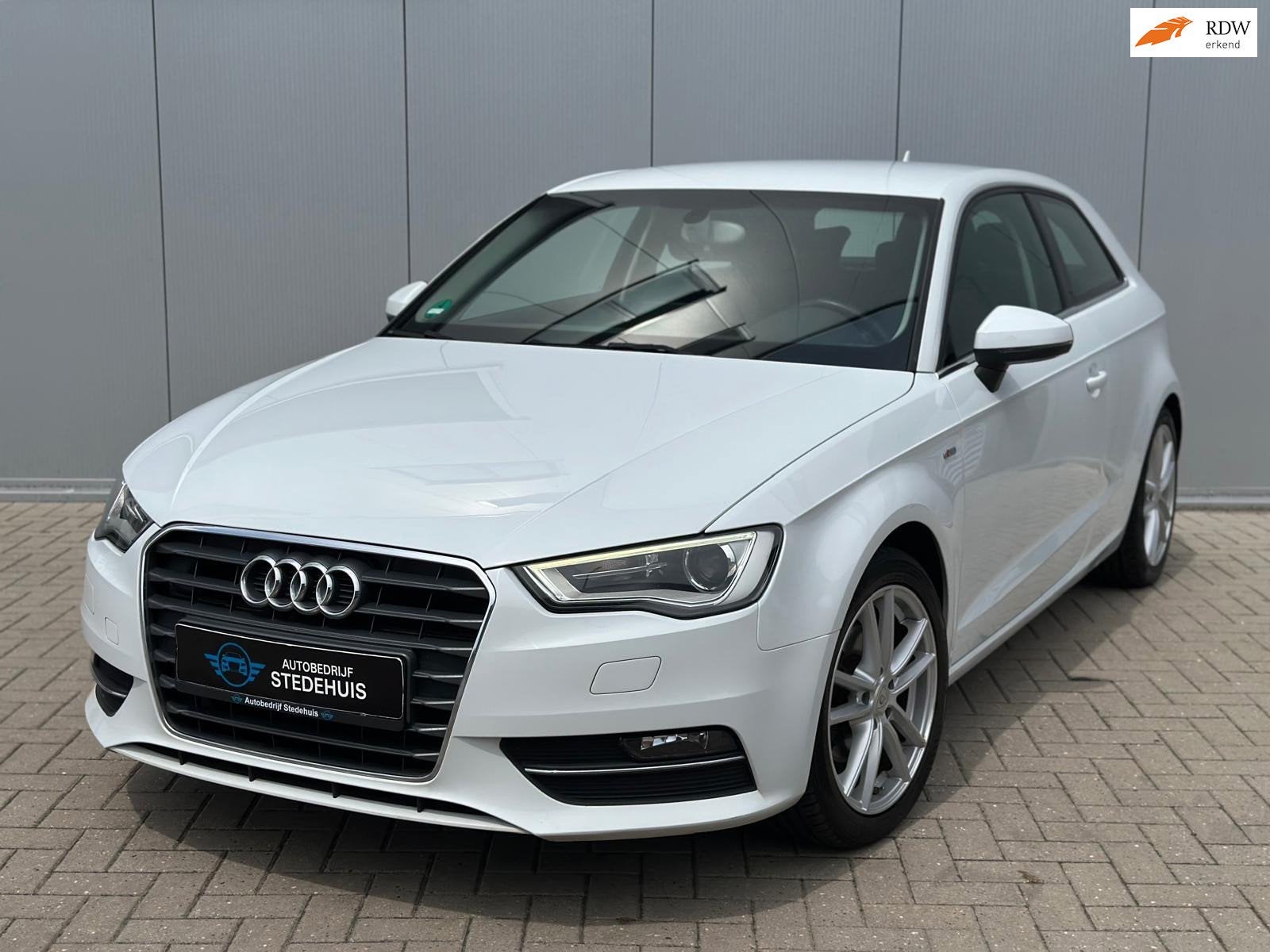 Audi A3 1.4 TFSI Ambition Pro S Line plus, Voorwielaandrijving, Euro 5, Stof, Gebruikt
