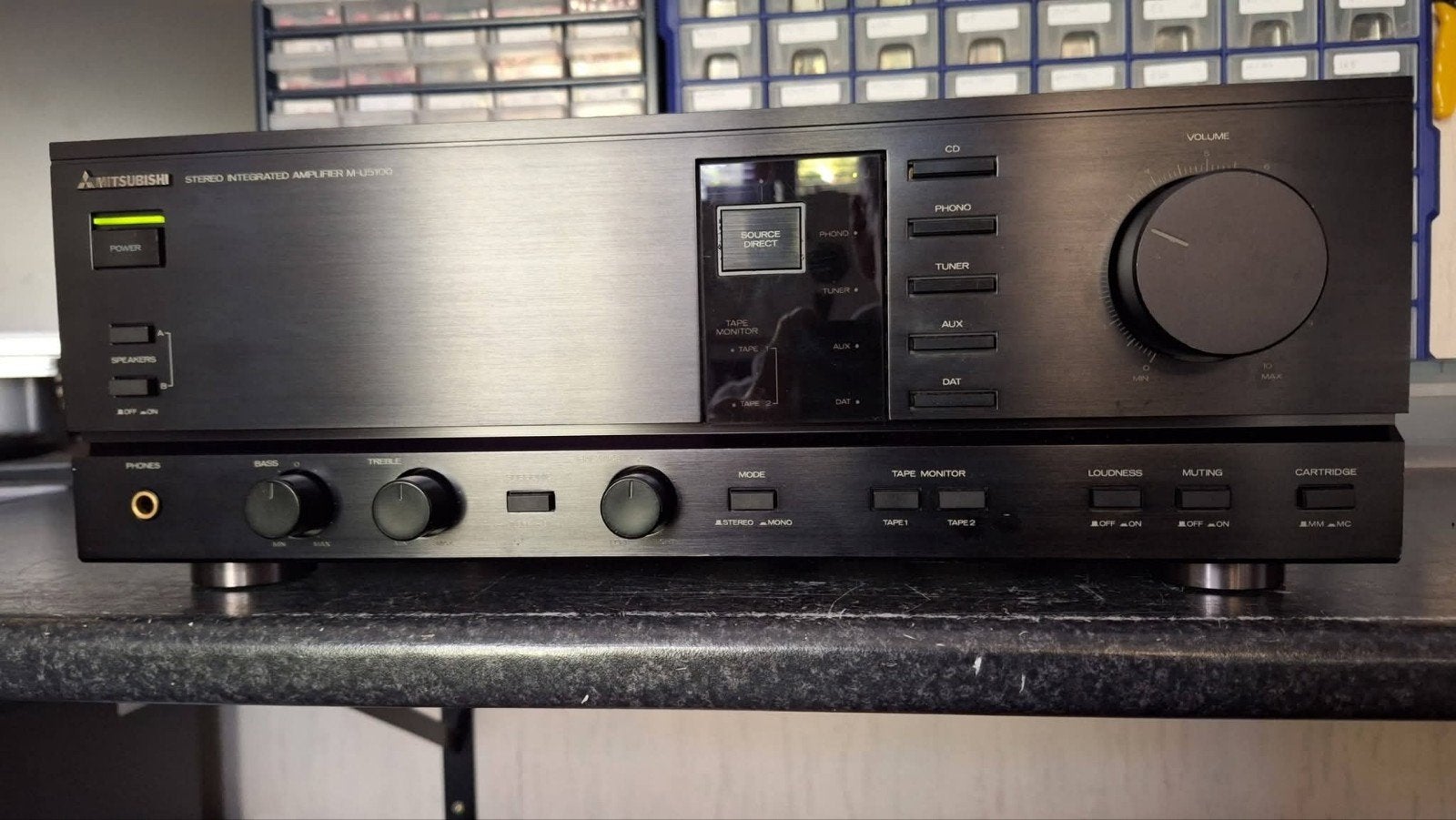 Mitsubishi M-U5100, Ophalen of Verzenden, Zo goed als nieuw, Audio