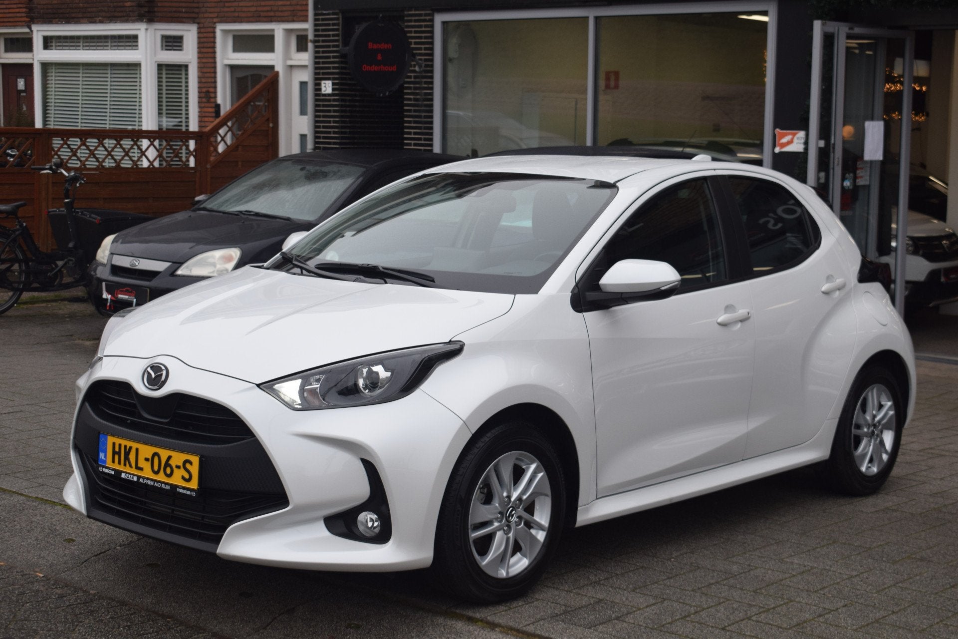 Mazda 2 Hybrid 1.5 Select Camera Stoel/Stuur verwarming Carp, Dealer onderhouden, Gebruikt, Euro 6, 450 kg