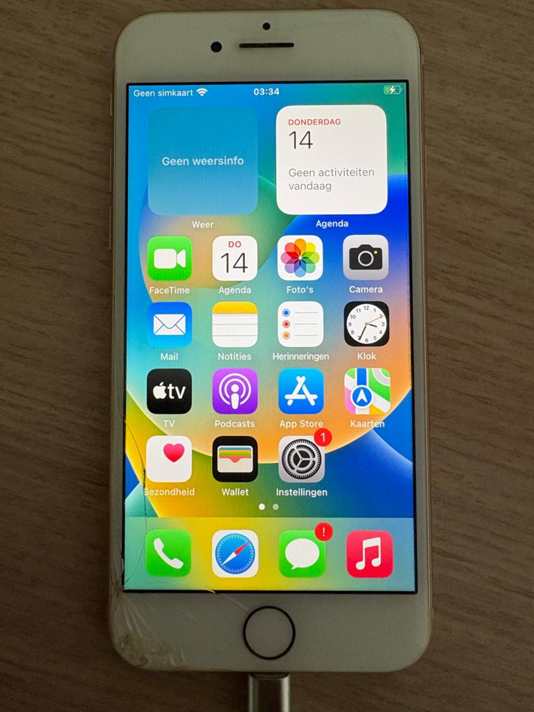 iPhone 8 Goud - Gebruikt, scherm beschadigd, Gebruikt, Ophalen of Verzenden, 76 %, 64 GB