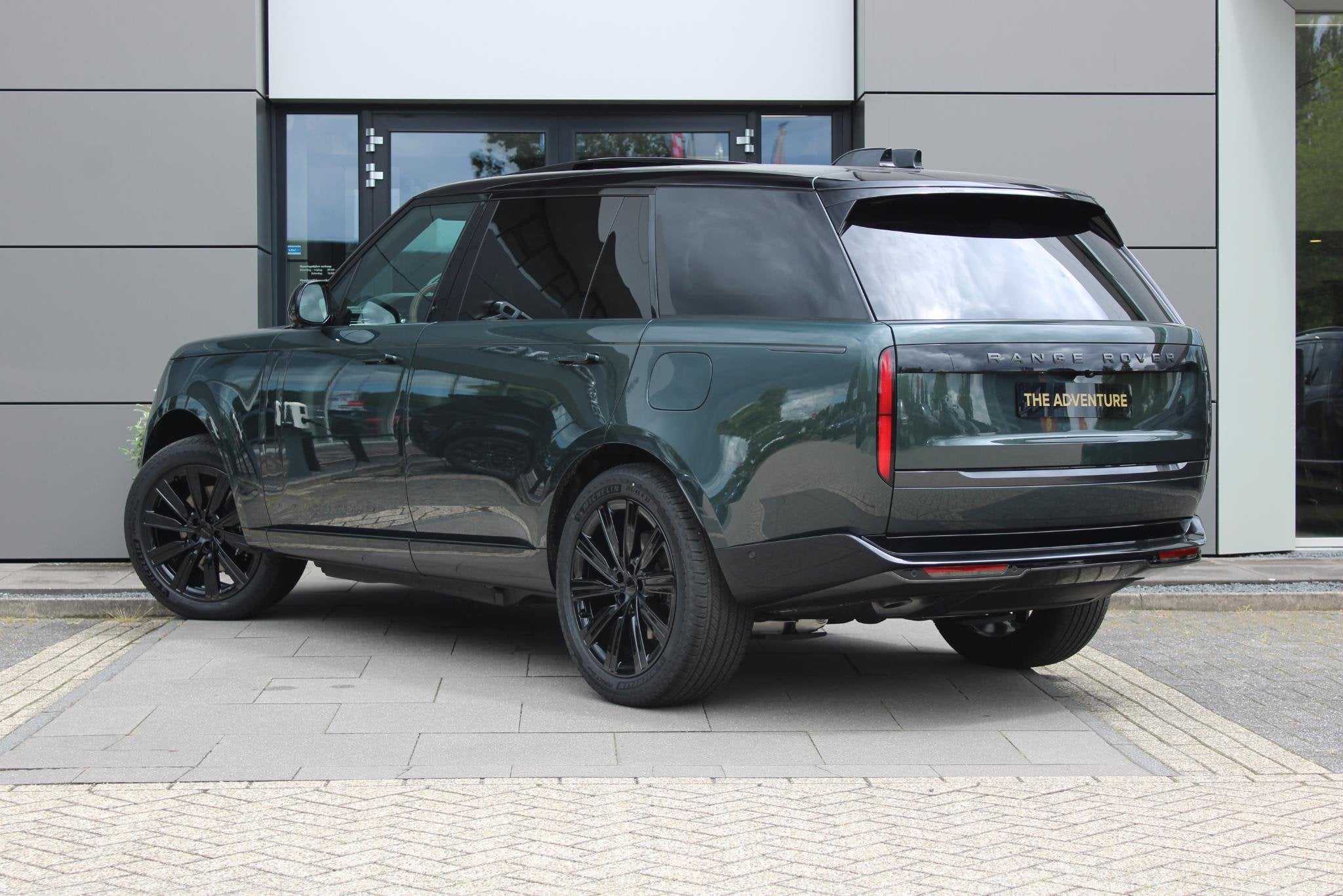 Land Rover Range Rover P460e LWB Autobiography | Caraway | M, Auto's, Land Rover, Automaat, 460 pk, Euro 6, Lichtsensor