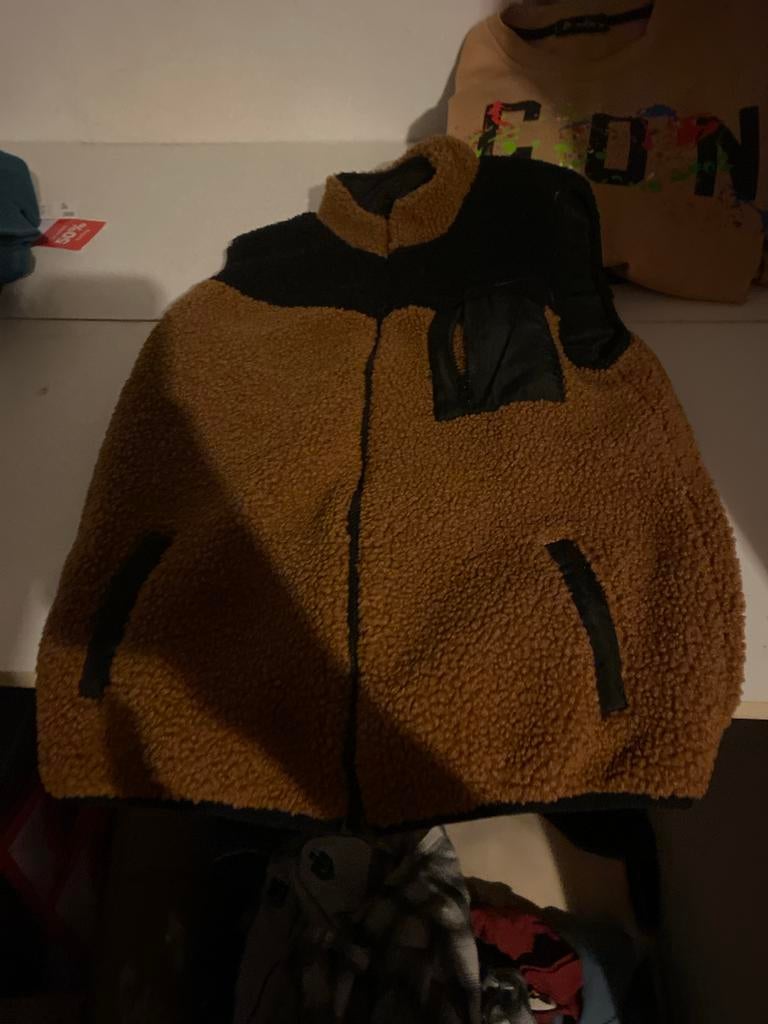 Bruin teddy fleece vest met zwarte details, Ophalen, Zo goed als nieuw, Maat 38/40 (M), Bruin