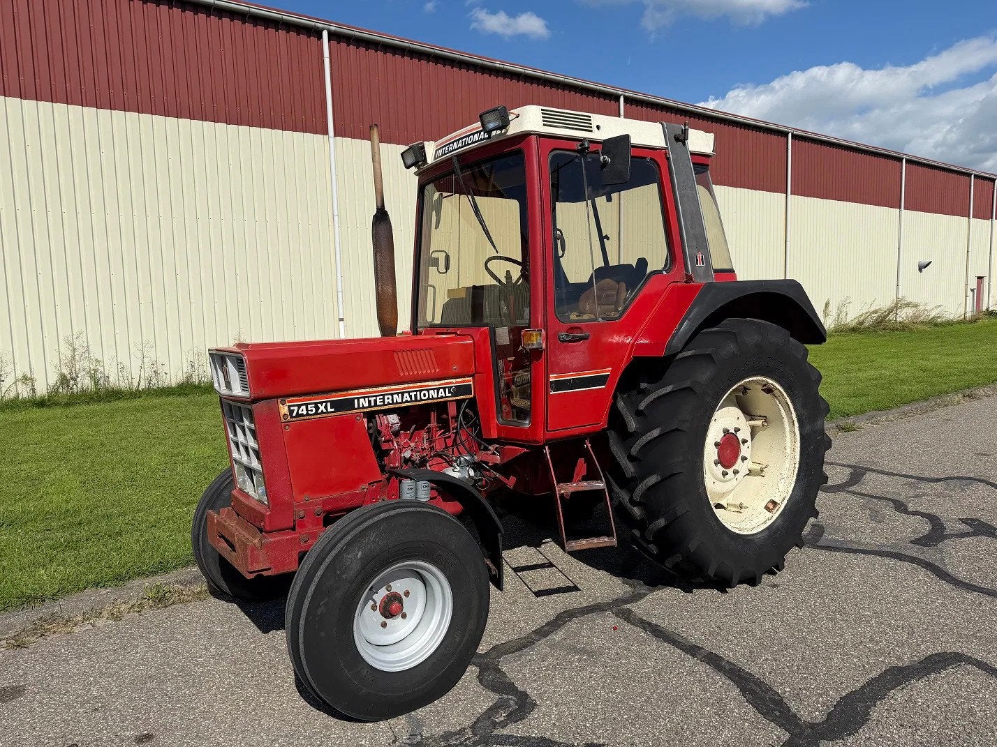 International 745XL 2wd (bj 1984), Gebruikt, Tot 80 Pk, Overige merken, 7500 tot 10000