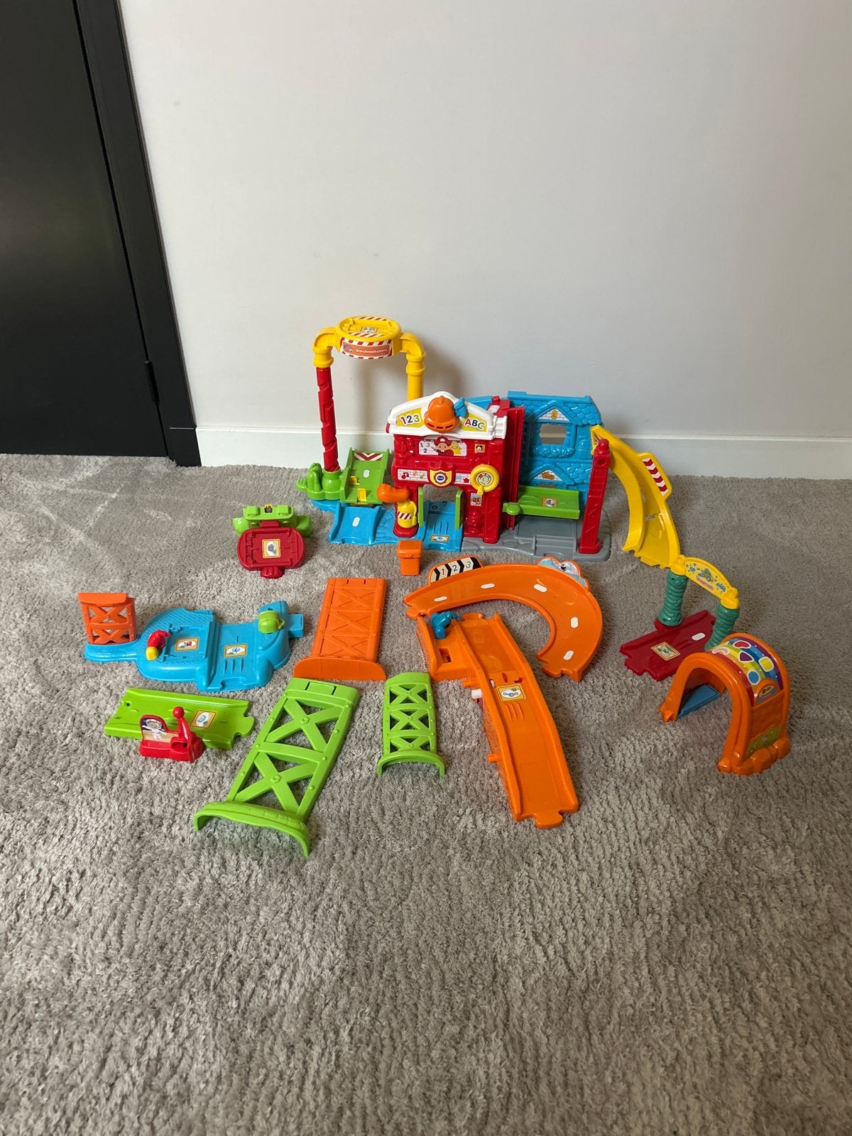 VTech Toet Toet Auto's Garage en onderdelen, Kinderen en Baby's, Ophalen, Gebruikt, Jongen of Meisje