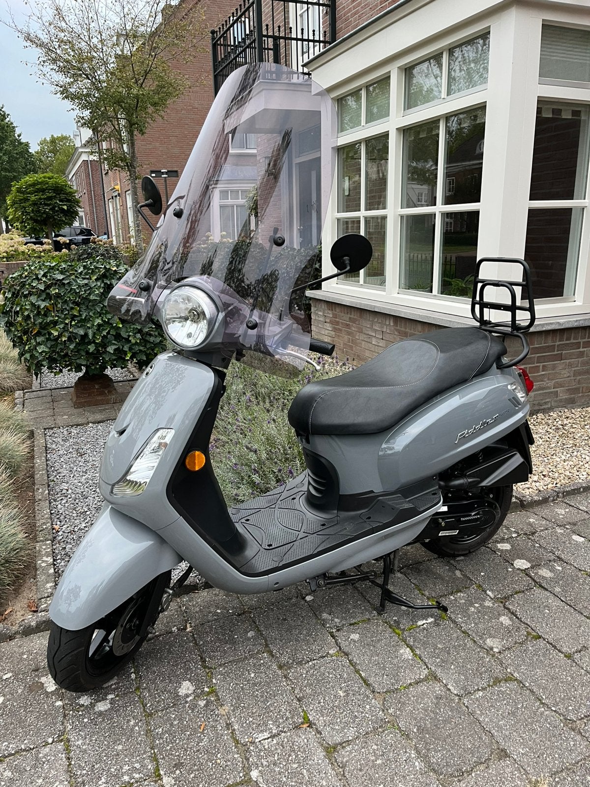 Sym fiddle II als nieuw lage km stand nardo grey, Fietsen en Brommers, Ophalen, Zo goed als nieuw, Benzine, Fiddle