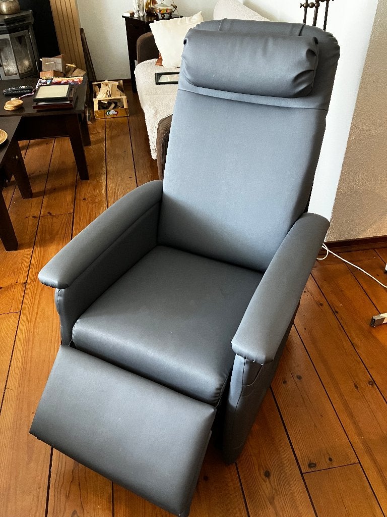 luxe sta-op-stoel, in zeer goede staat, Huis en Inrichting, Stoelen, Ophalen, Zo goed als nieuw, Blauw, Eén