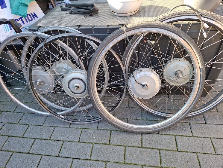 Foto 4 van VOORWIEL MOTOR VOOR  GAZALLE/ SPARTA/ GIANT/ KOGA//BATAVOUS
