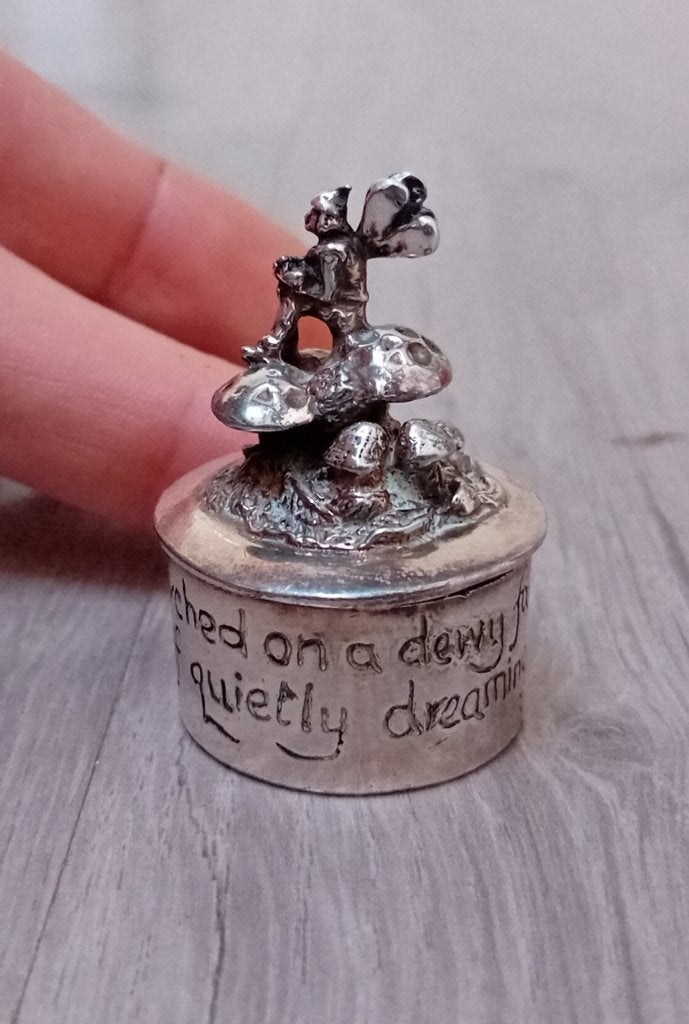 Silver Scenes ""Tooth Elf"" - doos, Antiek en Kunst, Curiosa en Brocante, Verzenden