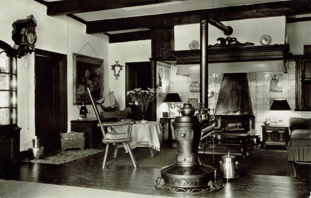 Laren(NH) – Interieur Saksische Boerderij ‘De Knipscheer’., Ophalen of Verzenden, 1940 tot 1960, Ongelopen, Noord-Holland