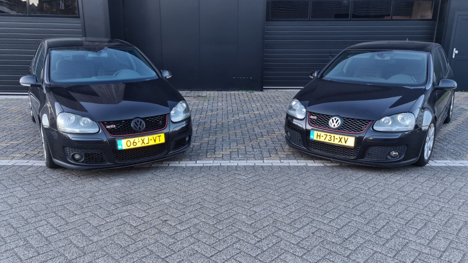2x volkswagen golf 5  2.0 GTI  2006 235.000 km, Zwart, 4 cilinders, Leder en Stof, Zwart