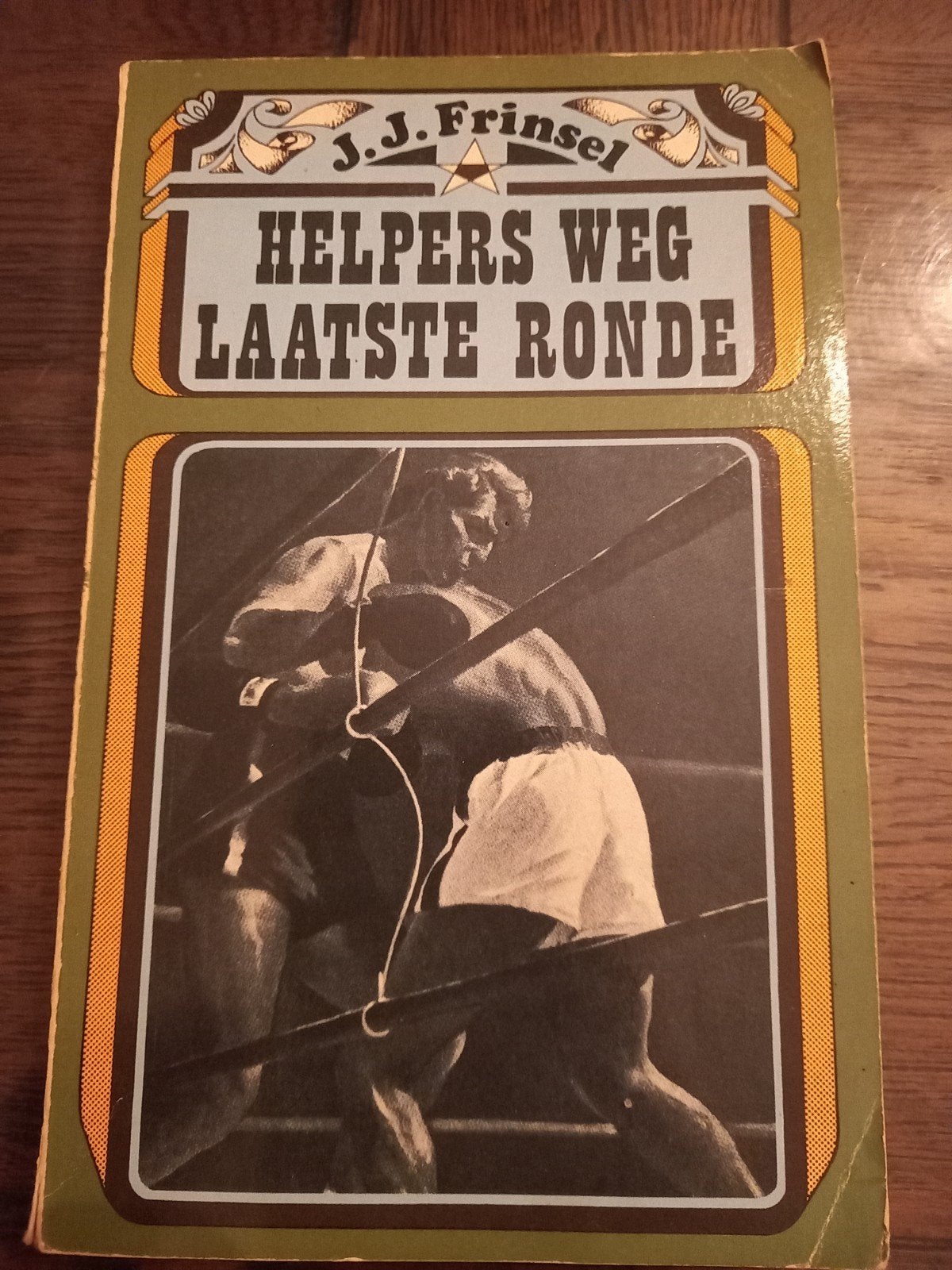 J.J. Frinsel - Helpers Weg Laatste Ronde m1, Ophalen of Verzenden, Gelezen, J.J. Frinsel
