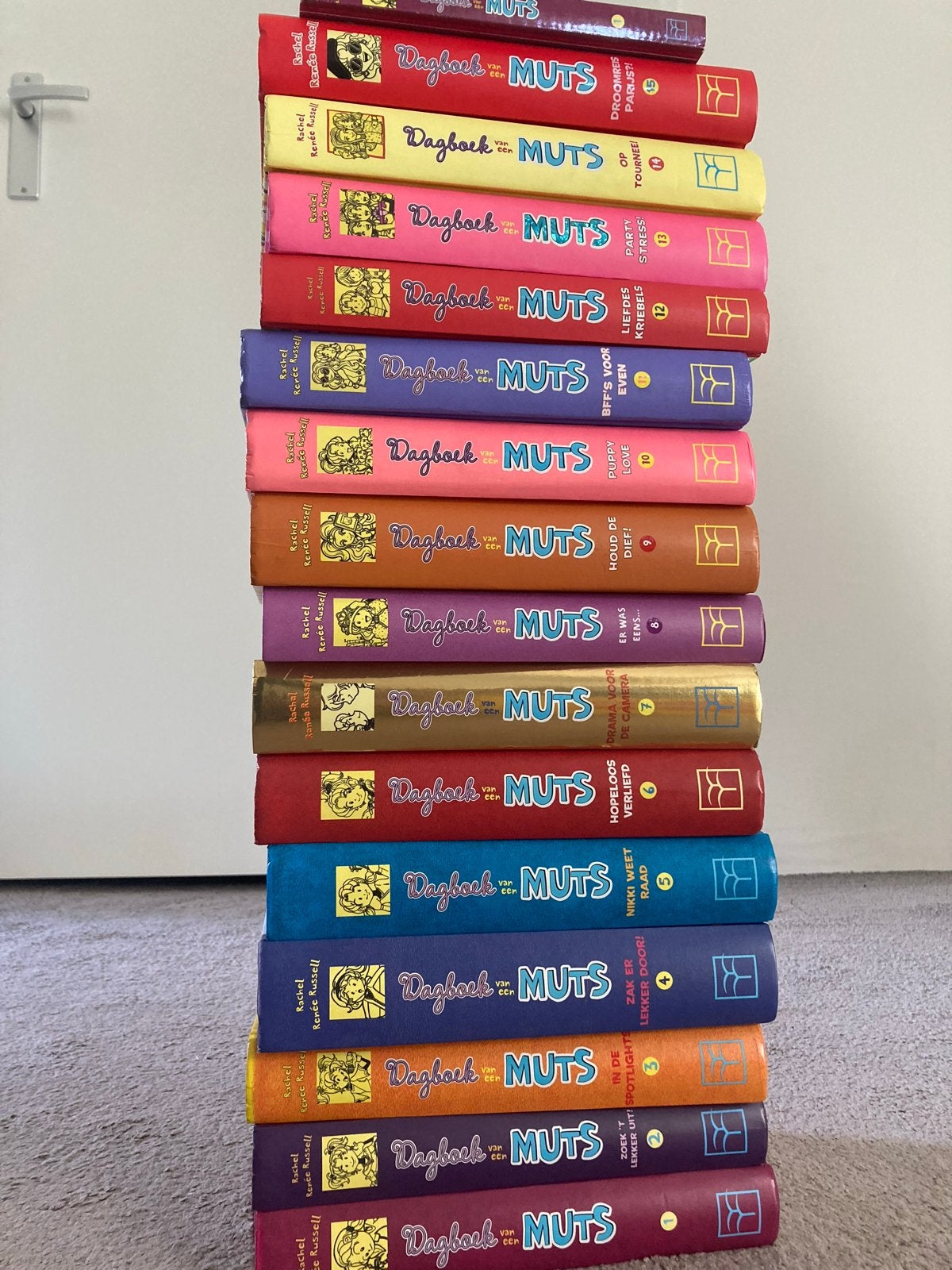 Dagboek van een Muts boekenreeks - 15 delen, Ophalen of Verzenden, Zo goed als nieuw, Fictie