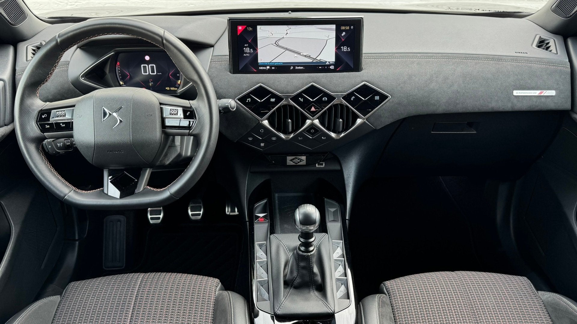 DS 3 Crossback 1.2 PureTech Business Performance line Camera, 101 pk, Euro 6, 1199 cc, Automatische klimaatregeling