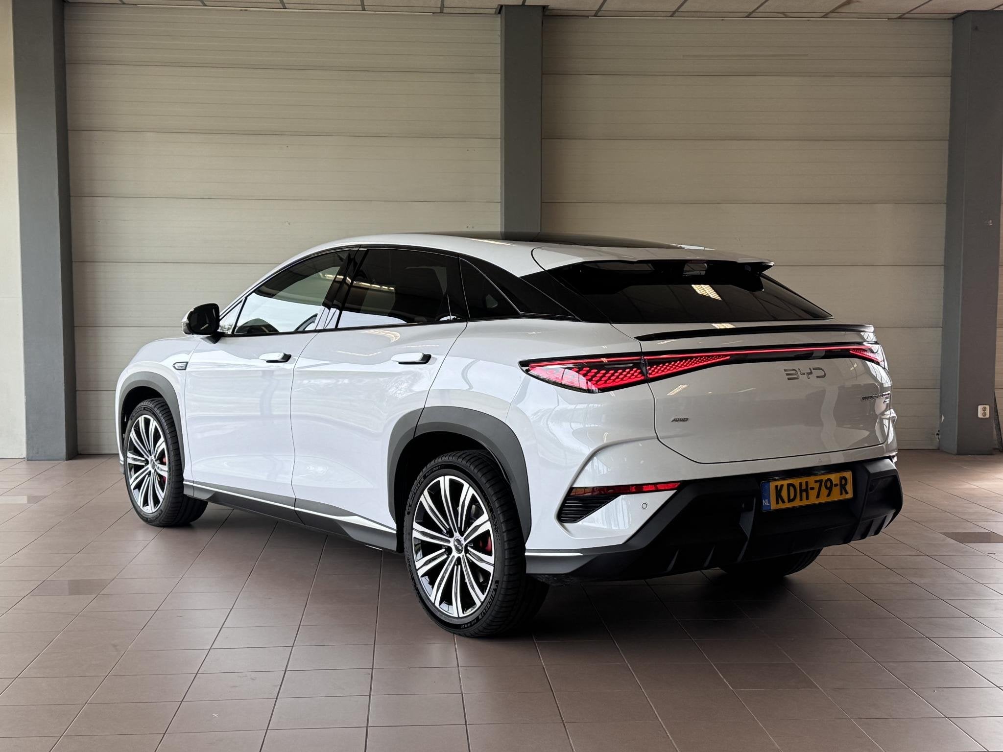 BYD SEALION 7 Design AWD | Dynaudio | Panoramadak | 360 Came, Automaat, 12 maanden, Wit, Origineel Nederlands