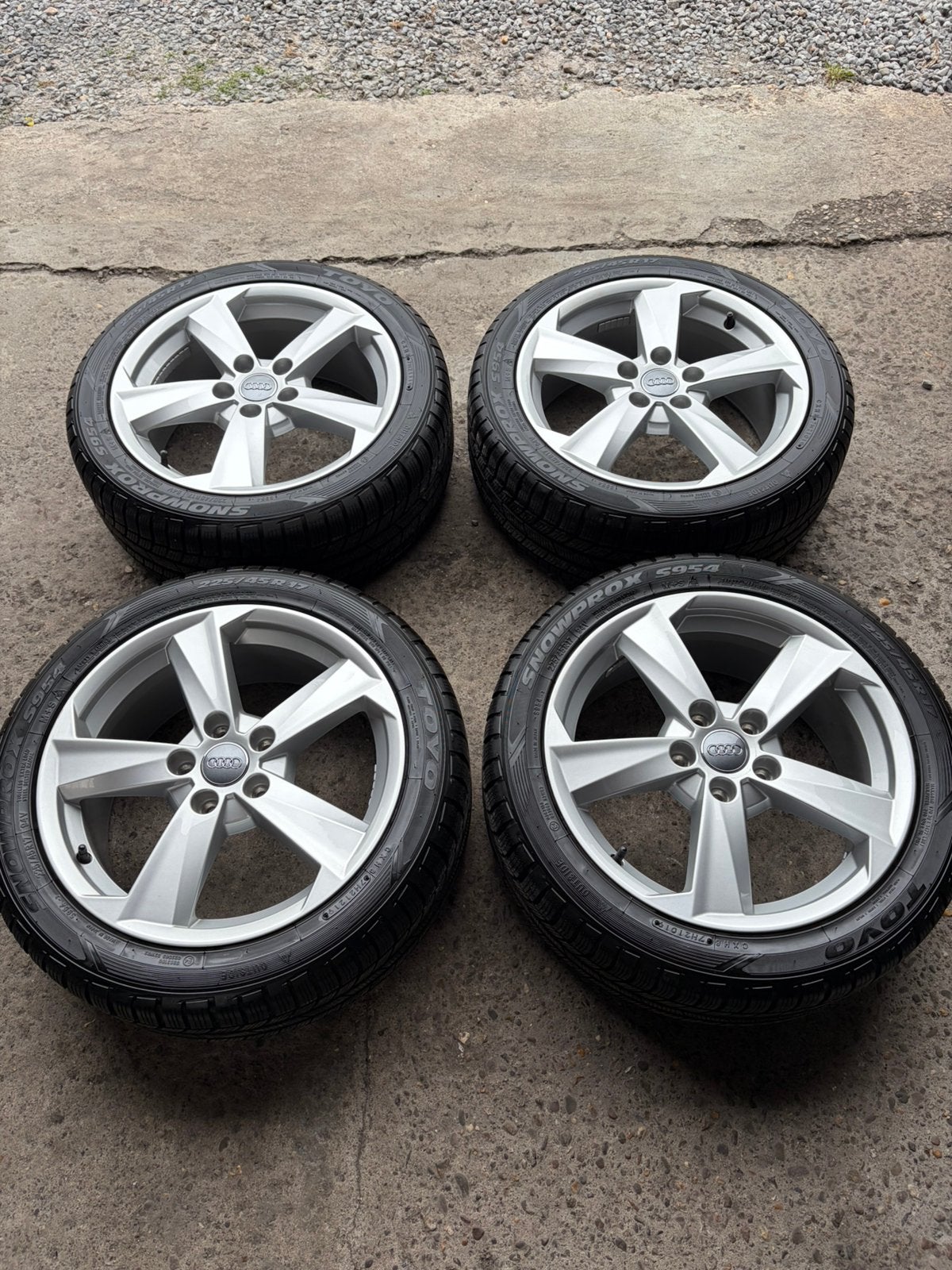 Velgen Winterset Origineel 17 inch Audi A3 en Audi Q2, Ophalen, Gebruikt, Banden en Velgen, 17 inch