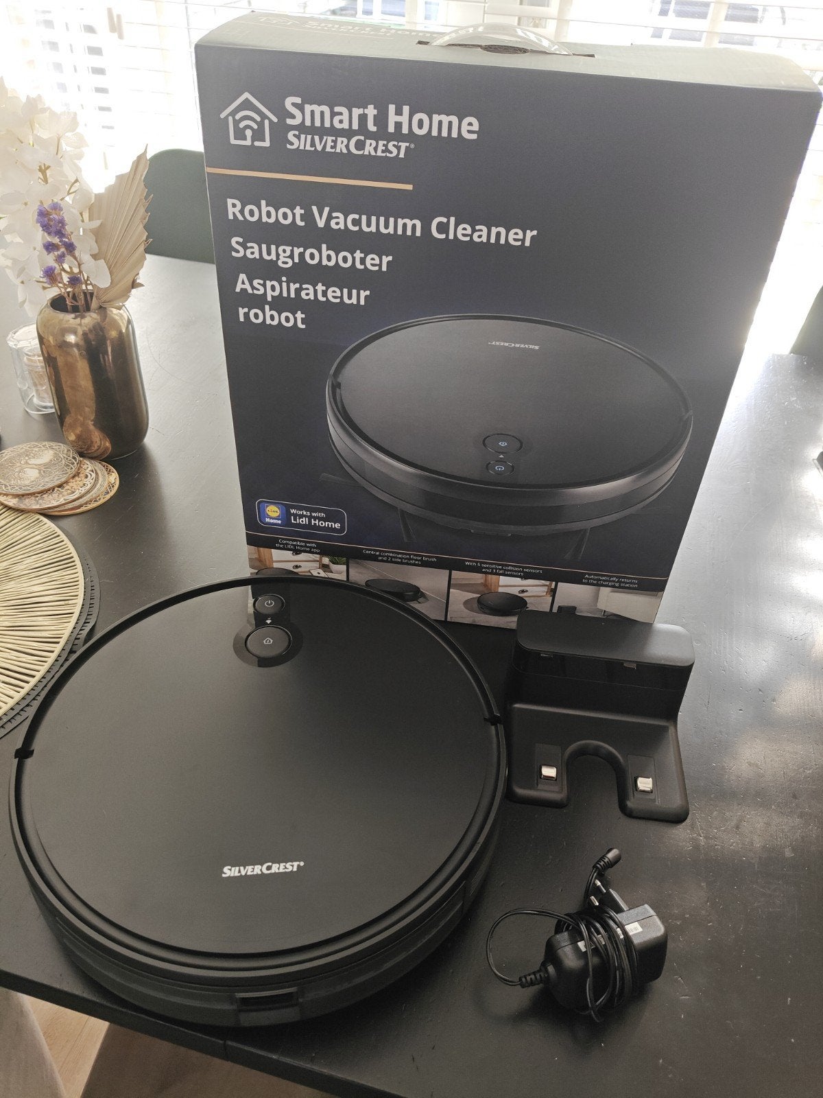 SilverCrest Smart Home Robotstofzuiger met laadstation, Witgoed en Apparatuur, Ophalen, Overige merken, Bedienbaar via app, Zo goed als nieuw