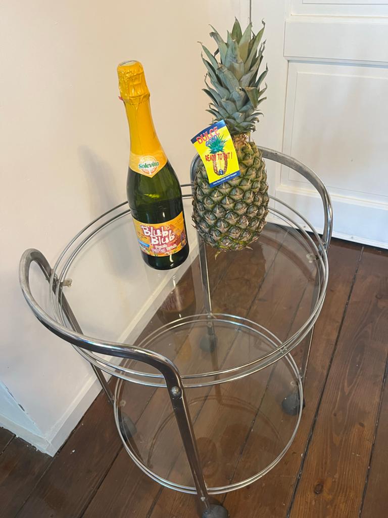Vintage Barcart / Bijzettafel & Glas bijzettafel drankkast, Huis en Inrichting, Woonaccessoires | Wijnrekken, Zo goed als nieuw